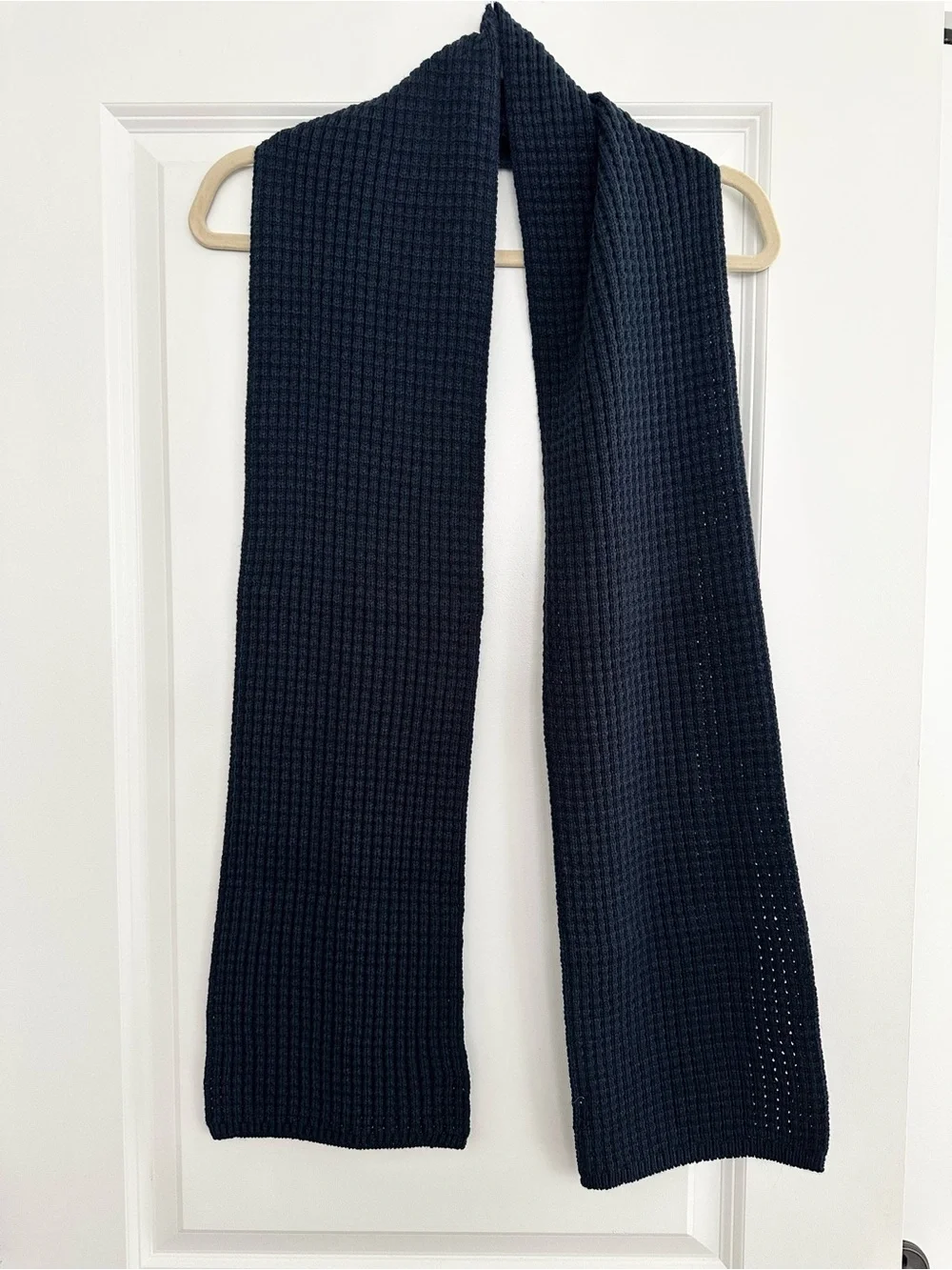 Navy Blue Men’s Classic Fall Knit Scarf